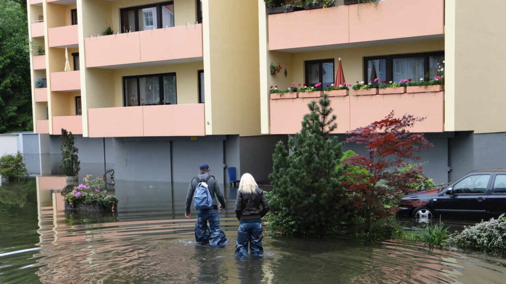 Trockenlegung Wasserschaden Wer Zahlt Welche Versicherung Zahlt Was